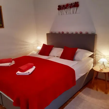 Jardin With Free Cowered Parking Holiday home