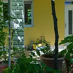 Jardin With Free Cowered Parking * Ζαντάρ