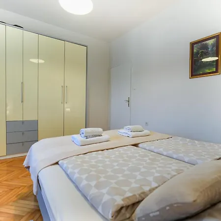 Jardin With Free Cowered Parking * Zadar