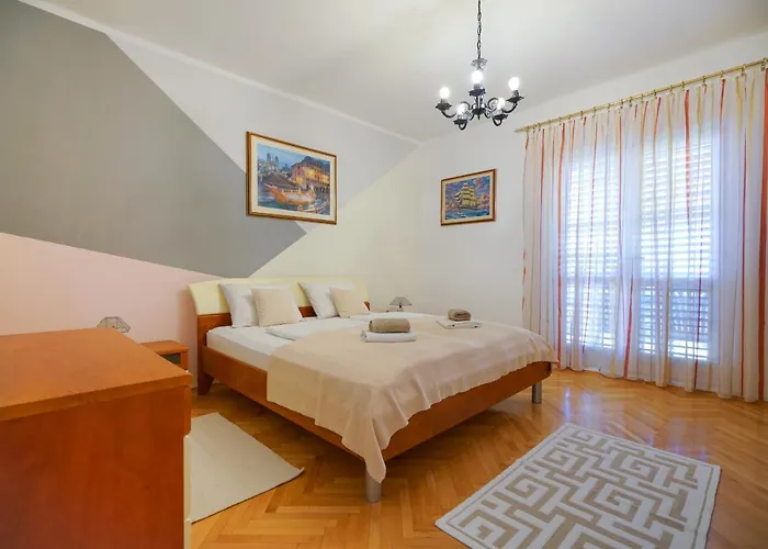 Jardin With Free Cowered Parking Ζαντάρ