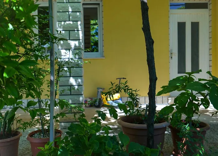 Jardin With Free Cowered Parking * Ζαντάρ