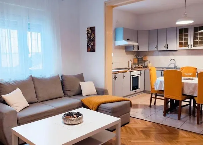 Jardin With Free Cowered Parking Σπίτι διακοπών *